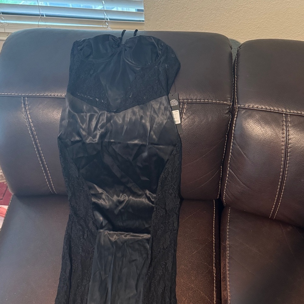 Fashion Nova Black Strapless Dress